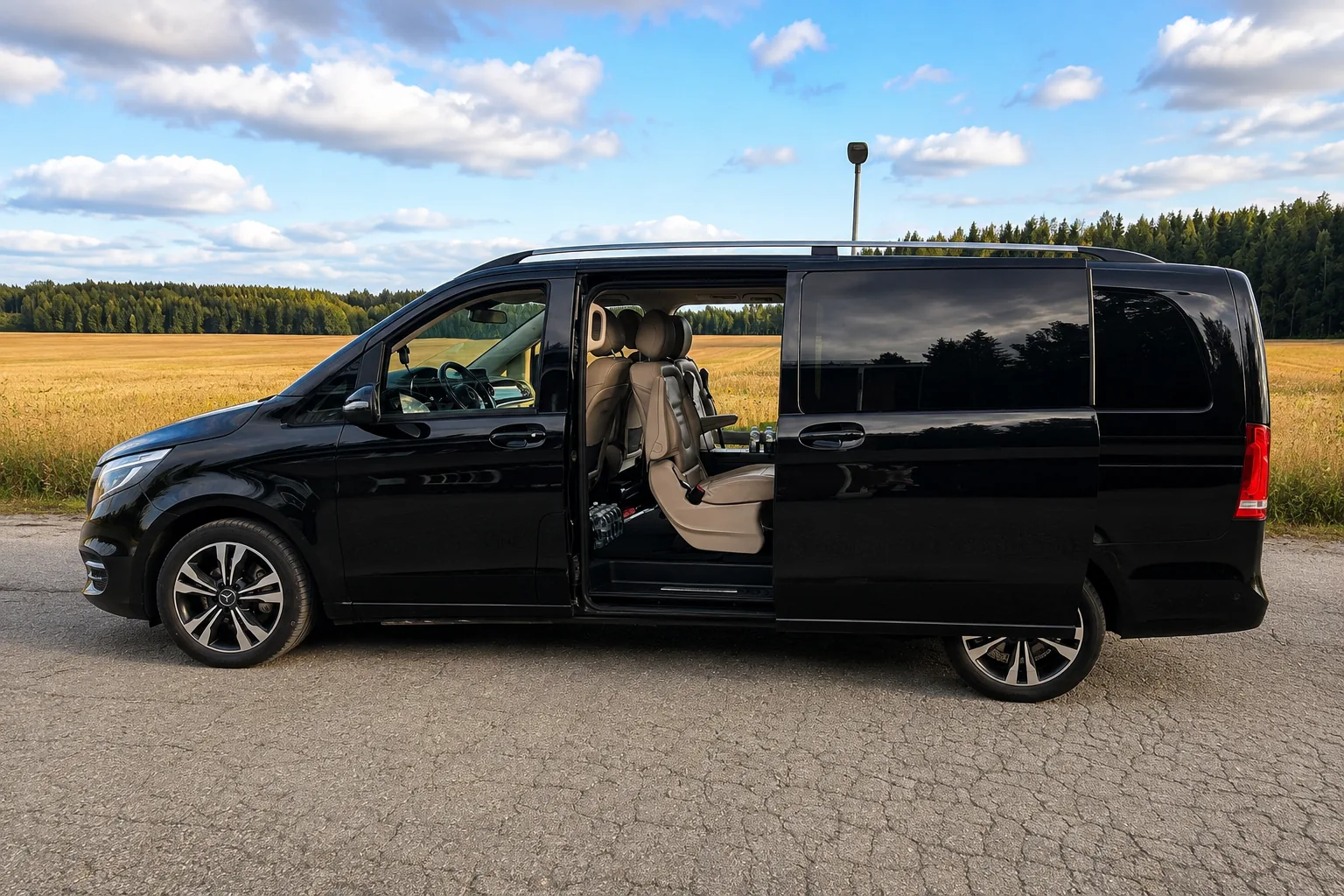 Mercedes-Benz V-Class with the sliding door open — the limousine for up to six