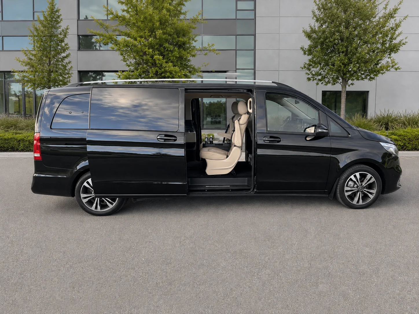 Mercedes-Benz V-Class first-class van — side and rear view · Helsinki Airport Taxi