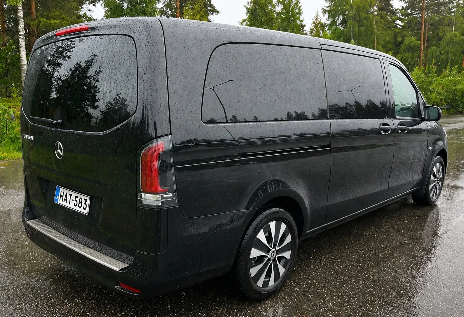Mercedes-Benz Vito business van — at Helsinki Airport, 8-seater · Helsinki Airport Taxi